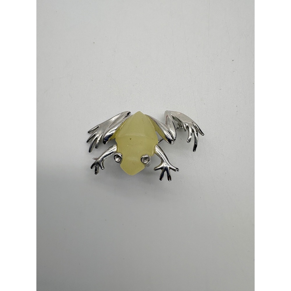 Vintage Silver Tone Frog Brooch Pale Yellow Resin Body Rhinestone Eyes